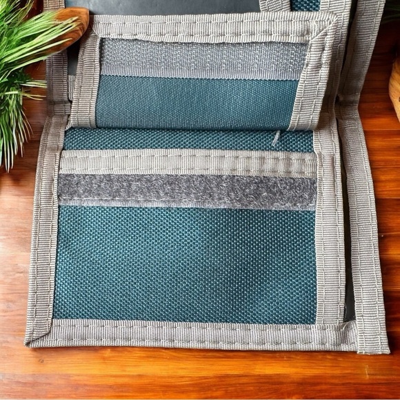 VINTAGE Paris Souvenir Wallet - 1990s - Picture 5 of 8